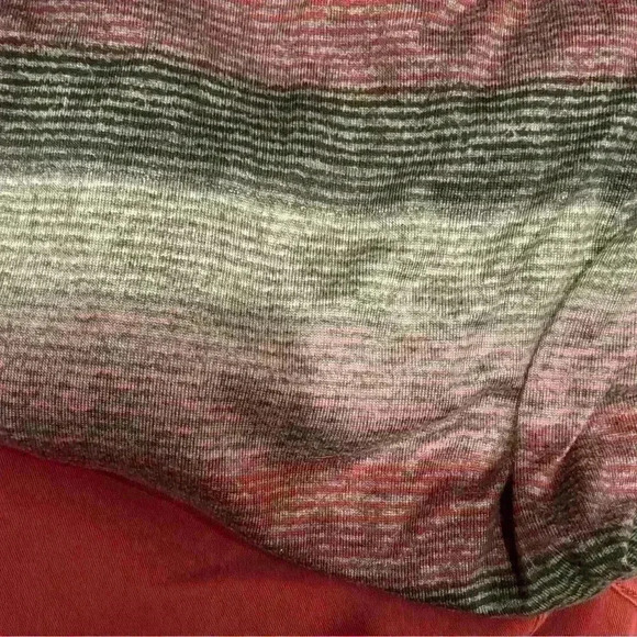 Women’s 2 Piece Outfit - Picture 8 of 8